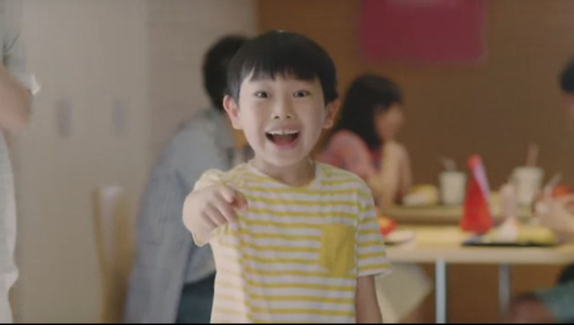 Cm マクドナルド ハッピーセット もじバケる くまのがっこう 妖怪ウォッチ ポテトケース 船木えりあちゃん 篠川桃音ちゃん 他 動画あり 子役タレント応援ブログ