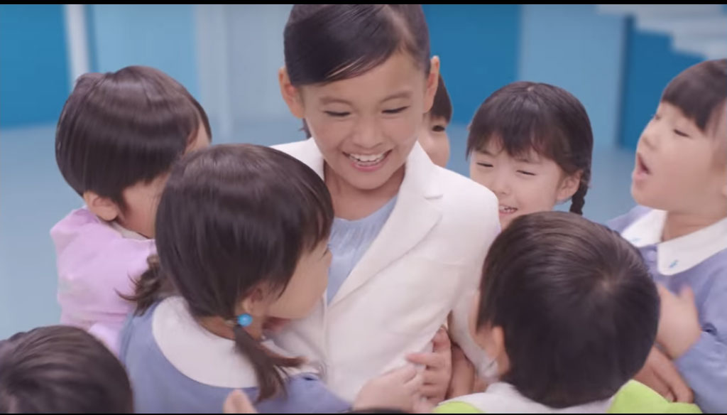 藤田彩華 ふじたさいかちゃん 9才 小学3年生 Cm 明治ブルガリアのむヨーグルト ぎゅーっとキャスター 篇 Web限定動画 9月27日 子役タレント応援ブログ