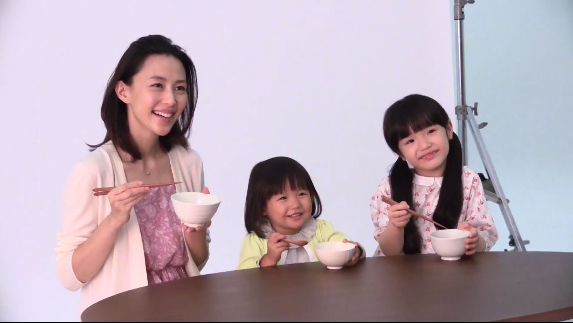 丸美屋 Cm のりたま 続いていく幸せ篇 釜めしの素 嬉しい日 篇 豊嶋花 とよしまはな ちゃん 古川凛 ふるかわ りん ちゃん 金子晃翔くん 他 動画 15本 子役タレント応援ブログ 丸美屋 Cm のりたま 続いていく幸せ篇 釜めしの素 嬉しい日 篇 豊嶋花 とよしまはな ちゃん 古川凛 ふるかわ りん ちゃん 金子晃翔くん 他 動画 15本 子役タレント応援ブログ