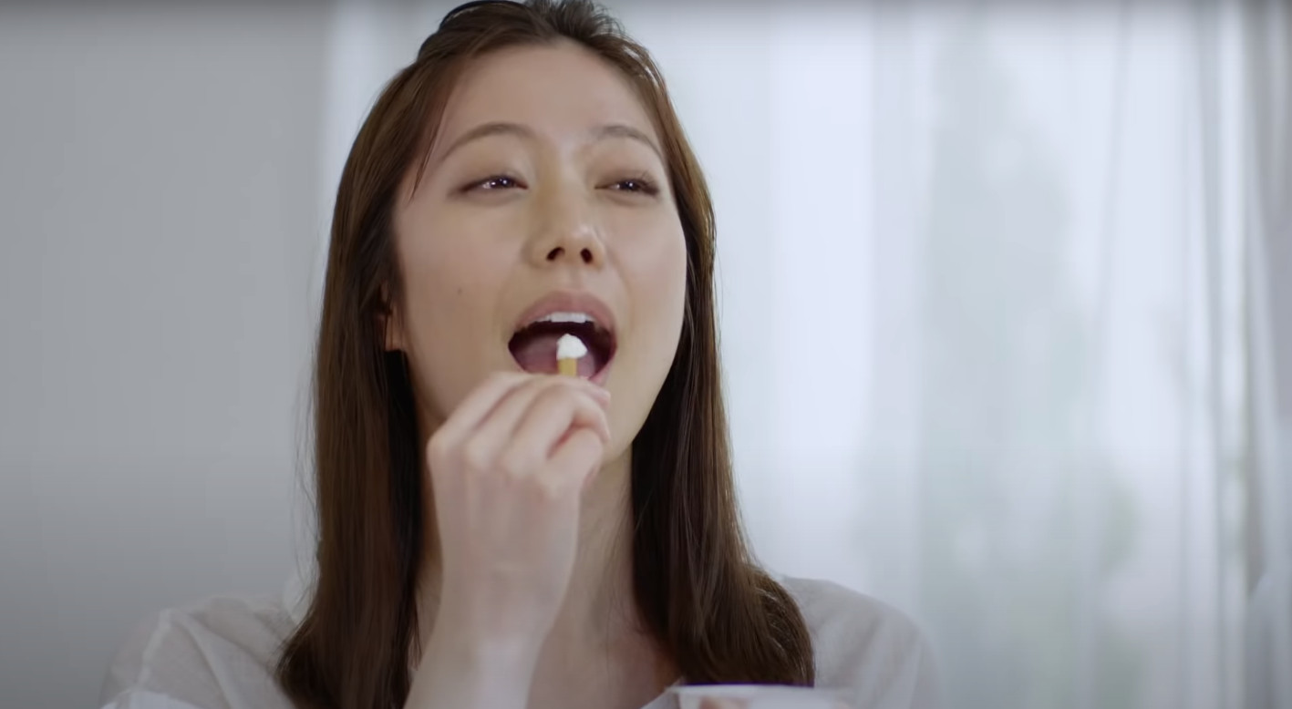 Kiri キリ チーズ＆スティック CM「毎日にシンプルなしあわせを篇」 村田結衣 むらたゆいちゃん 9才・小学4年生 喜多よしかさん ...