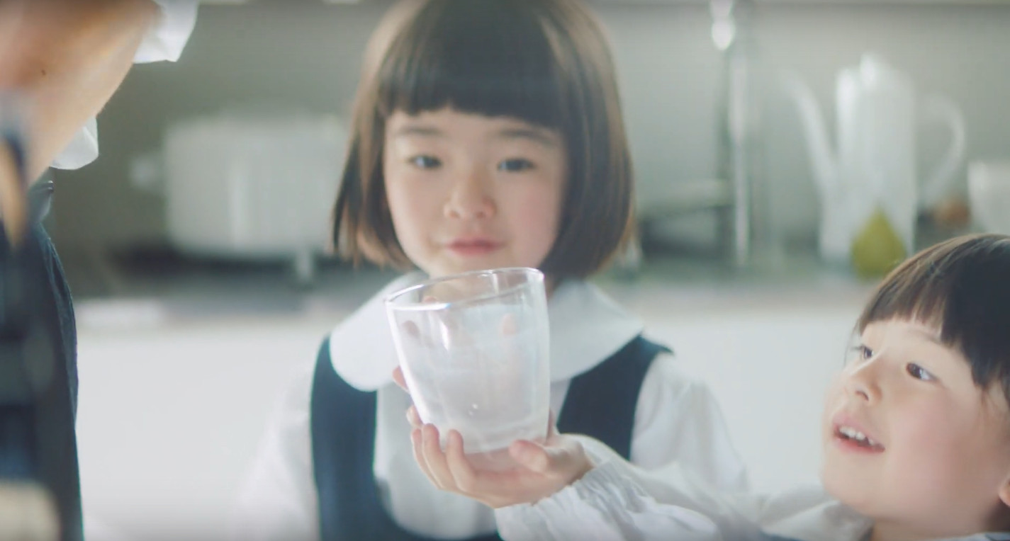 画像 70枚 花王 キュキュット ポンプ クリア除菌篇 Cm 鈴木唯 ゆいちゃん 6才 小学1年生 鈴木咲 さきちゃん 4才 幼稚園年中さん 姉妹 19年7月 子役タレント応援ブログ 画像 70枚 花王 キュキュット ポンプ クリア除菌篇 Cm 鈴木唯 ゆいちゃん 6才 小学1年生 鈴木咲 さきちゃん 4才 幼稚園年中さん 姉妹 19年7月 子役タレント応援ブログ
