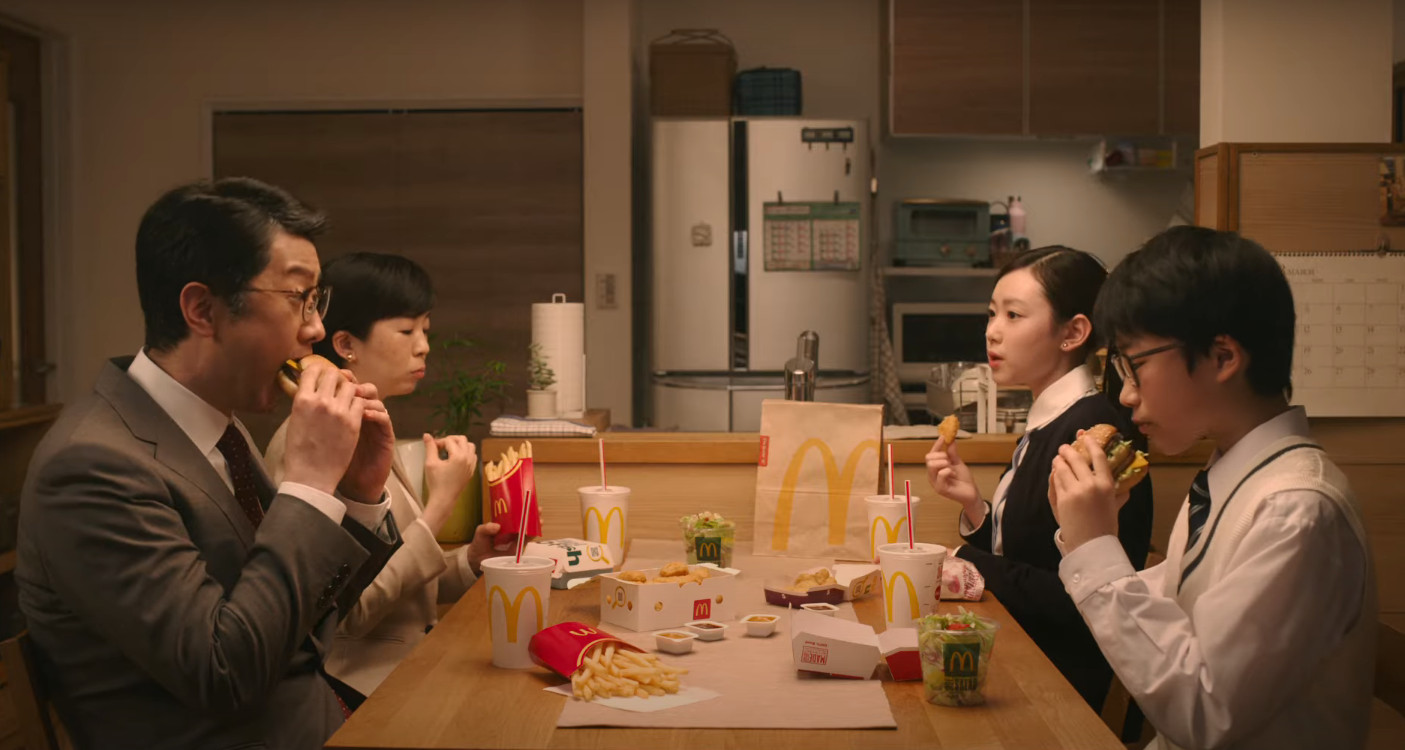 マックデリバリー おもいっきり おうち時間 篇 若柳琴子ちゃん 17才 高校3年生 村田光くん 13才 中学2年生 21年5月 動画あり マクドナルド Cm 子役タレント応援ブログ