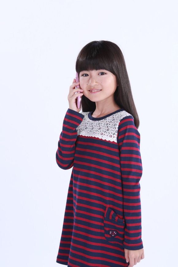 Cm 花王 マジックリン クリスマスクリーニング サンレジャン カーテン篇 小林星蘭 こばやしせいらんちゃん 10才 小学4年生 動画あり 子役タレント応援ブログ