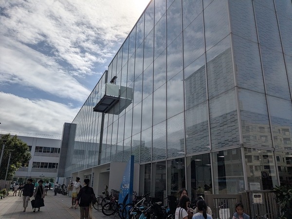 PXL_20251018_023627077