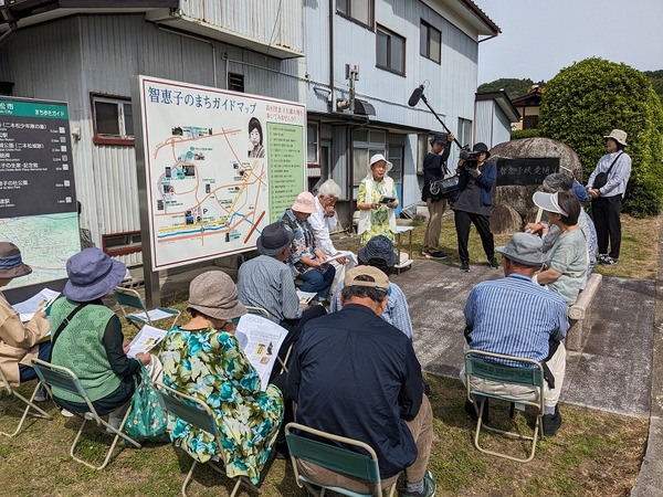 PXL_20240518_233722308