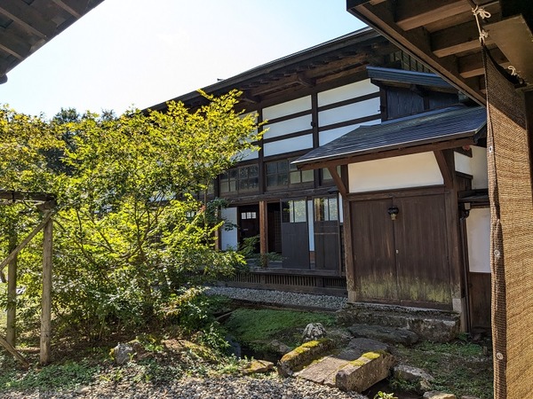 PXL_20240925_003201386