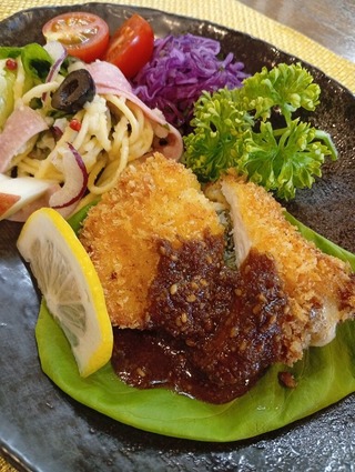鶏むね肉の紫蘇チーズ揚げ