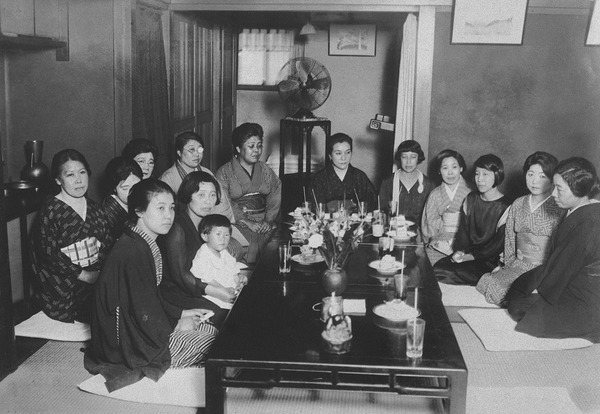 1929年6月26日（日本電報通信社撮影、共同）