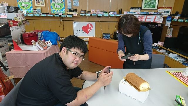 お向かいの 夢みるケーキ屋ポルテ グランドオープンです なかしべつの電器屋さん こやなぎでんき便り