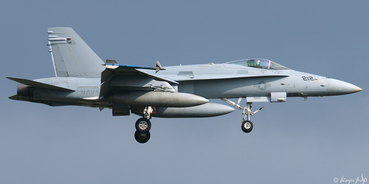Koyapop’s LIBRARY ☆ BEAUTIFUL PLANES OF THE '00s +1 ☆ : VFA-27 NF-212
