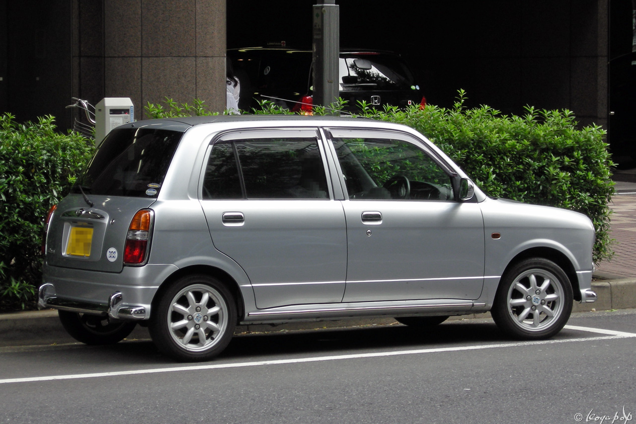 Daihatsu mira gino 1000
