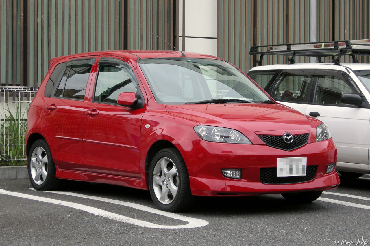 Mazda Demio 2002 2代目のマツダ デミオ ☆ BEAUTIFUL CARS OF THE