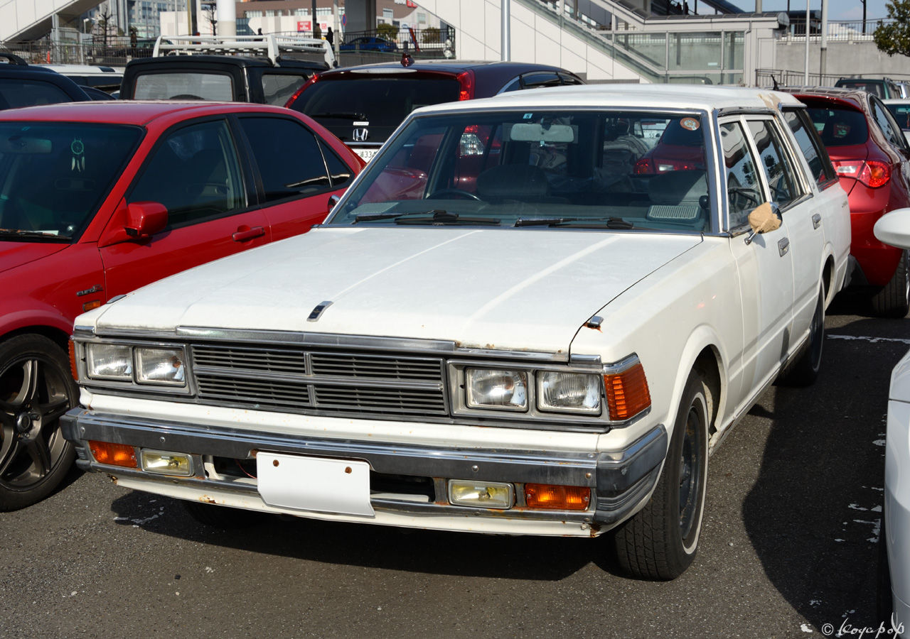 Nissan gloria 1980
