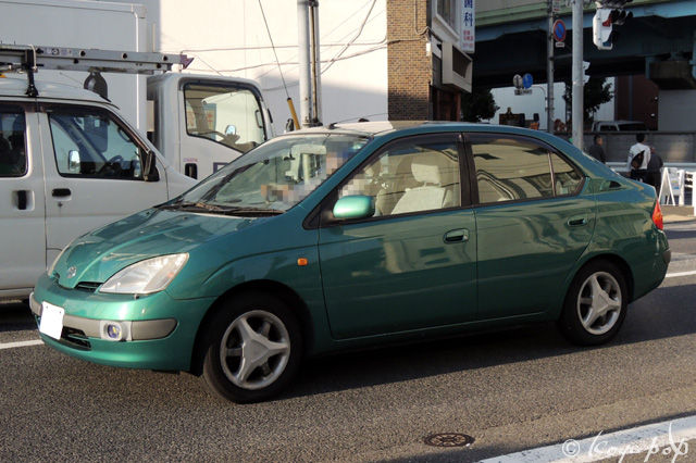 Toyota Prius 1997- 世界初の量産ハイブリッドカー、トヨタ プリウス : ☆ BEAUTIFUL CARS OF THE ...