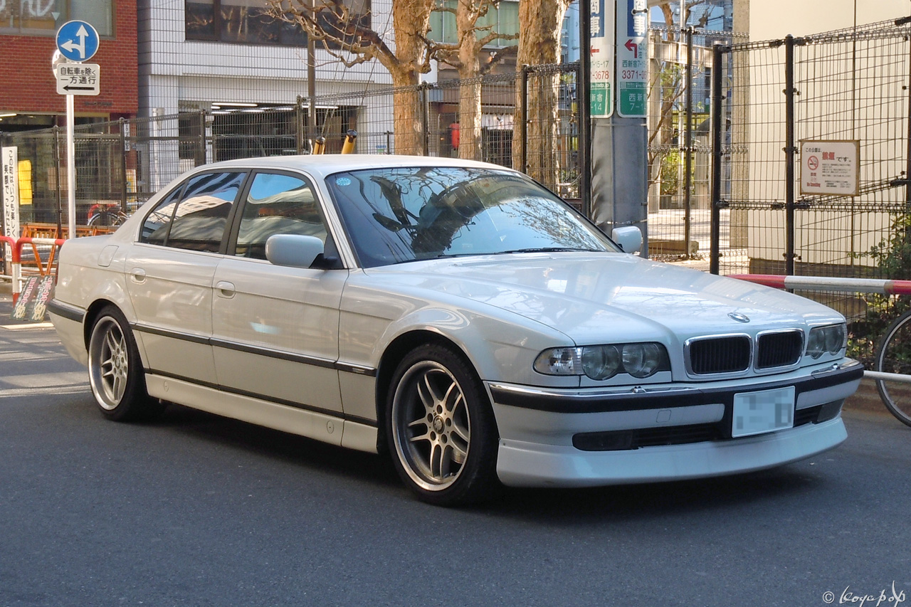 07 bmw 7 111228-509x1280