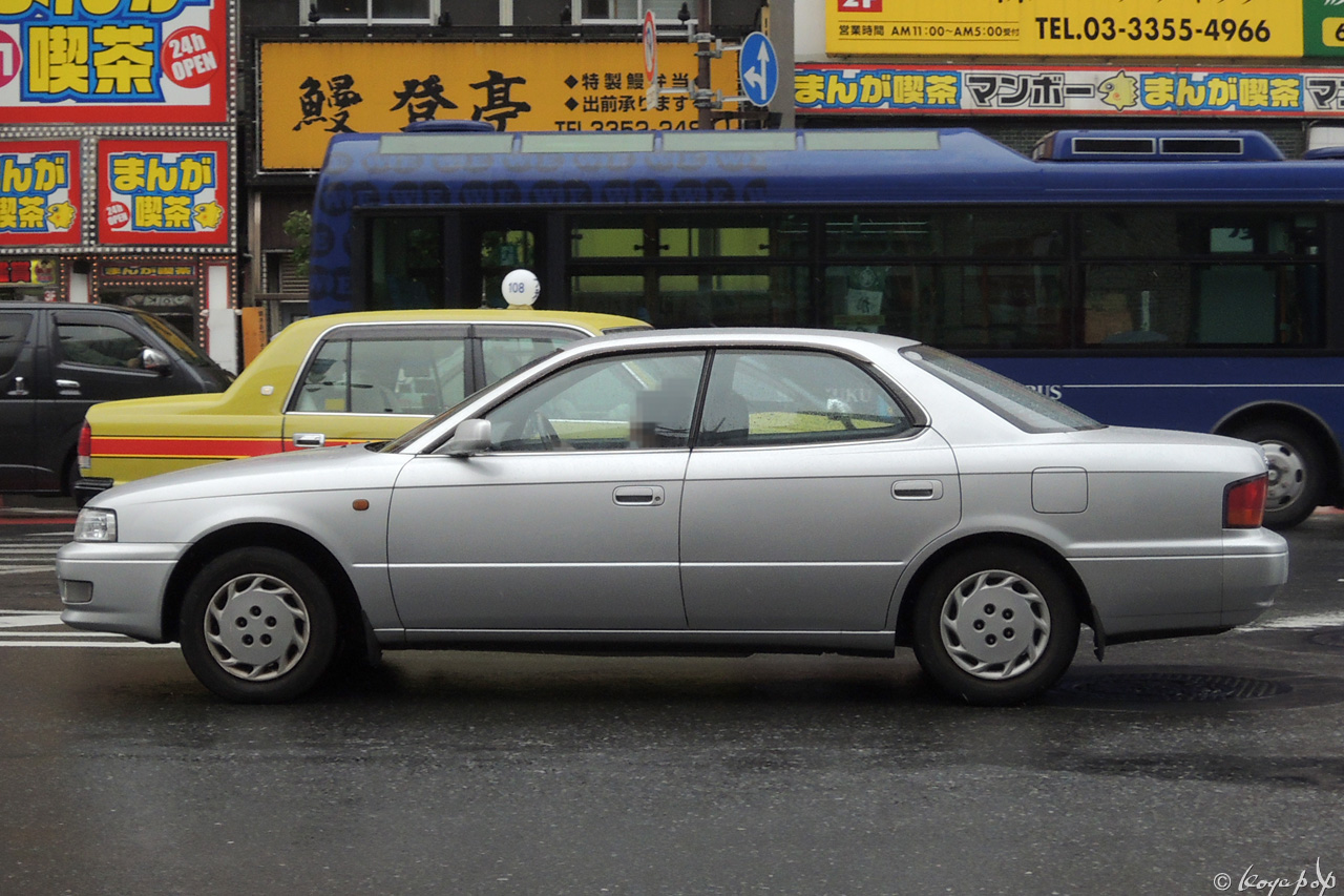 03 toyota vista 130402-522x1280