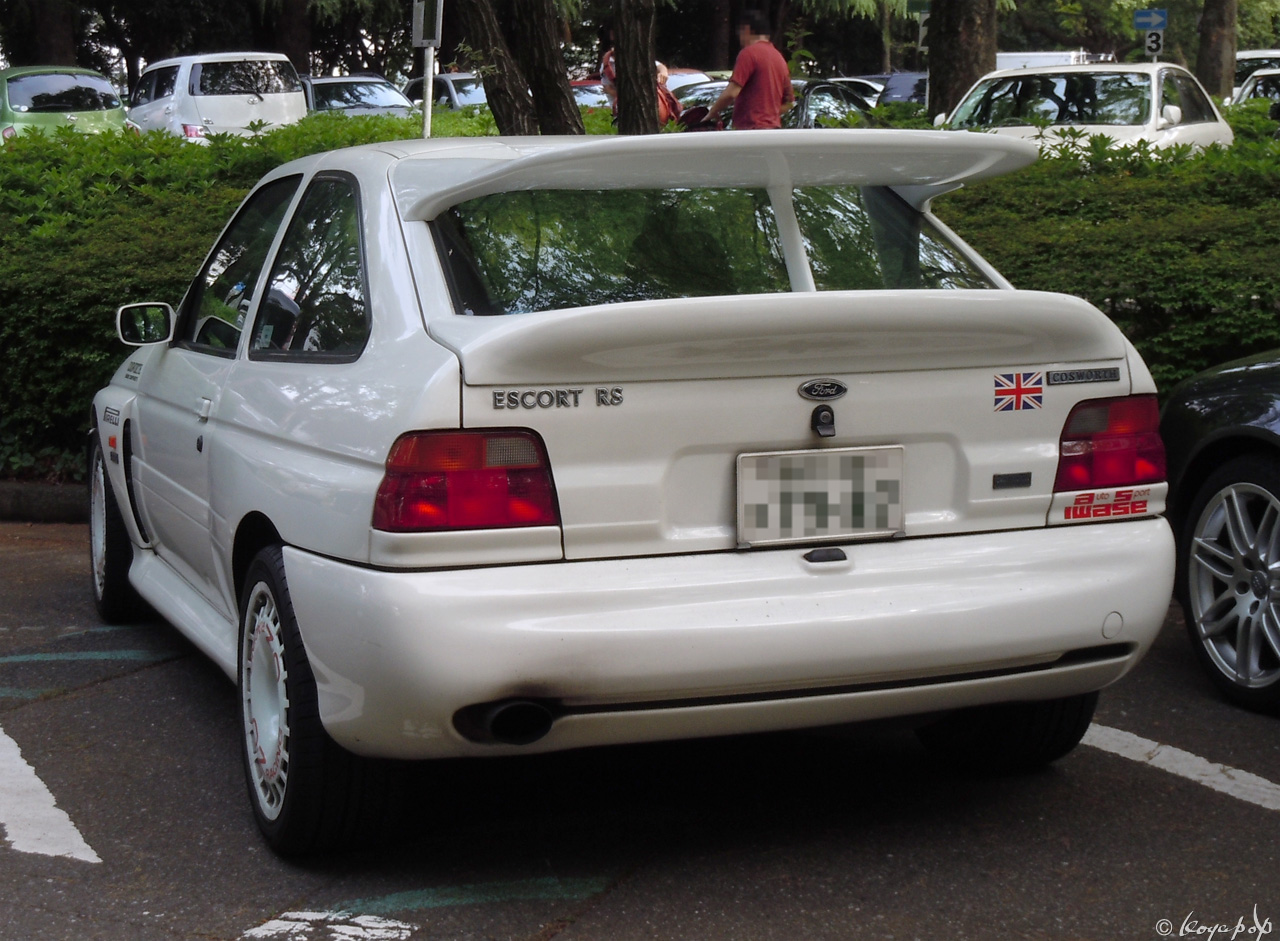 04 ford escort 120429-611x1280