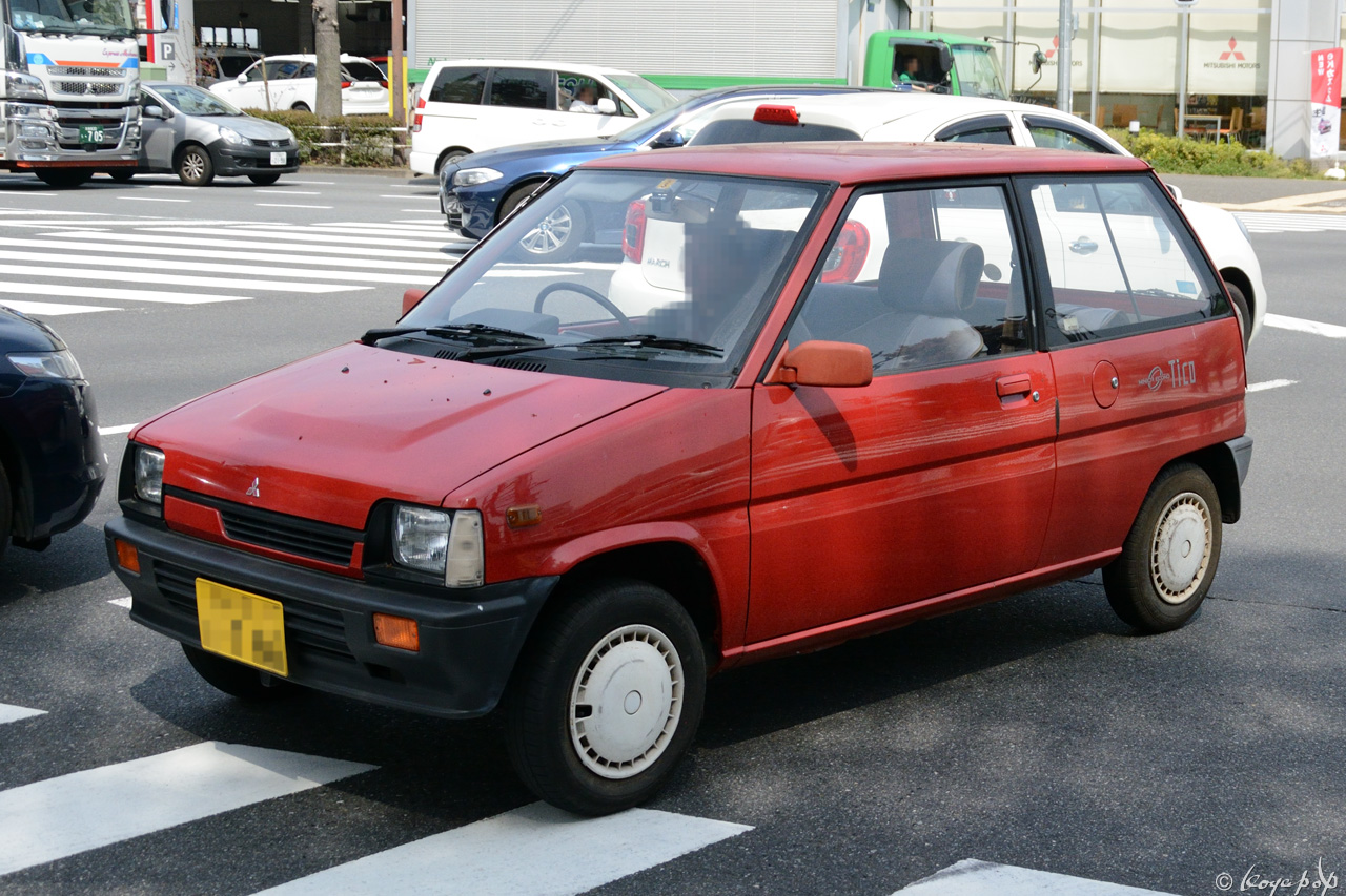 三菱 ミニキャブ デリカ ミニカ 技術書 1983、1984年 バラ売り 三菱 ミニキャブ デリカ ミニカ 技術書 1983、1984年