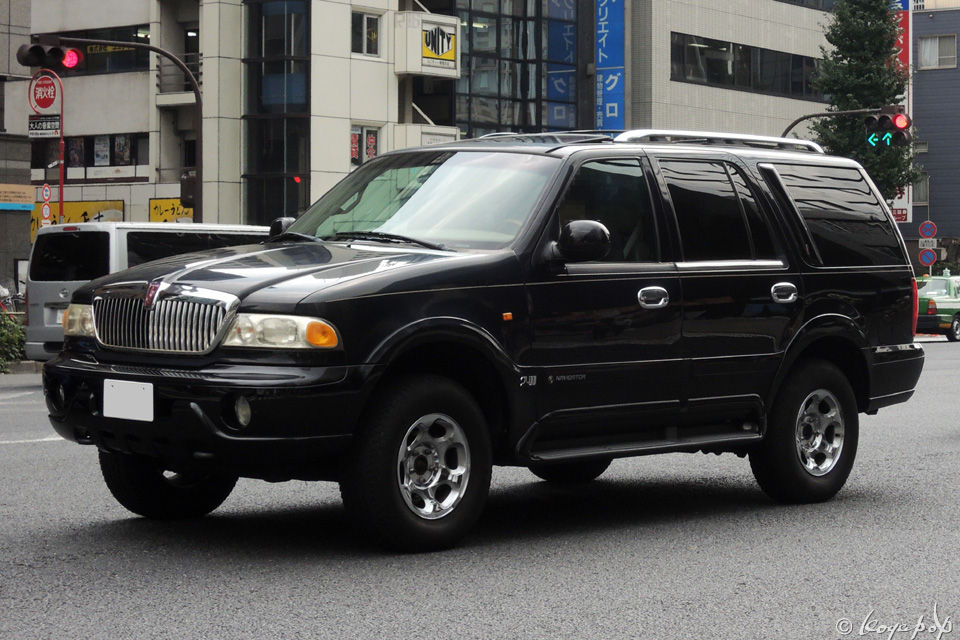 LINCOLN NAVIGATOR リンカーン ナビゲーター リンカーン ナビゲーターの価格・新型情報・グレード諸元 価格.com