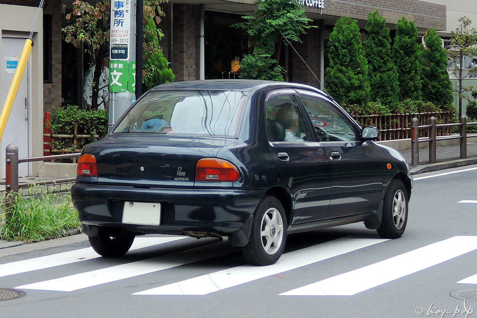 Mazda autozam revue 1990