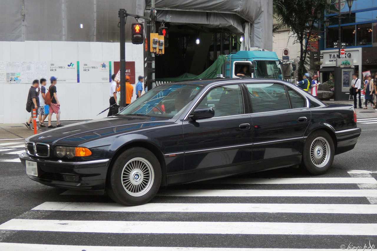 09 bmw 7 140709-501x1280