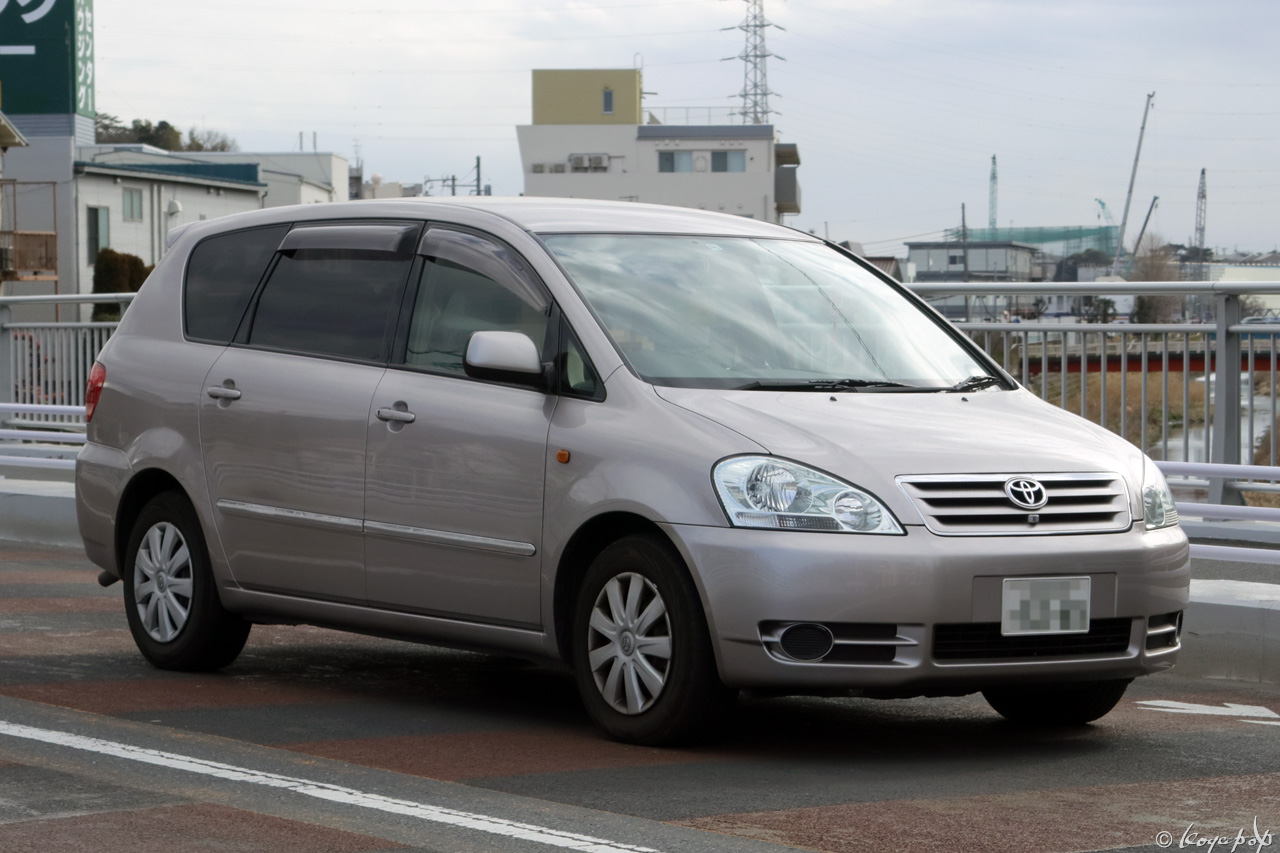 Ipsum toyota вес