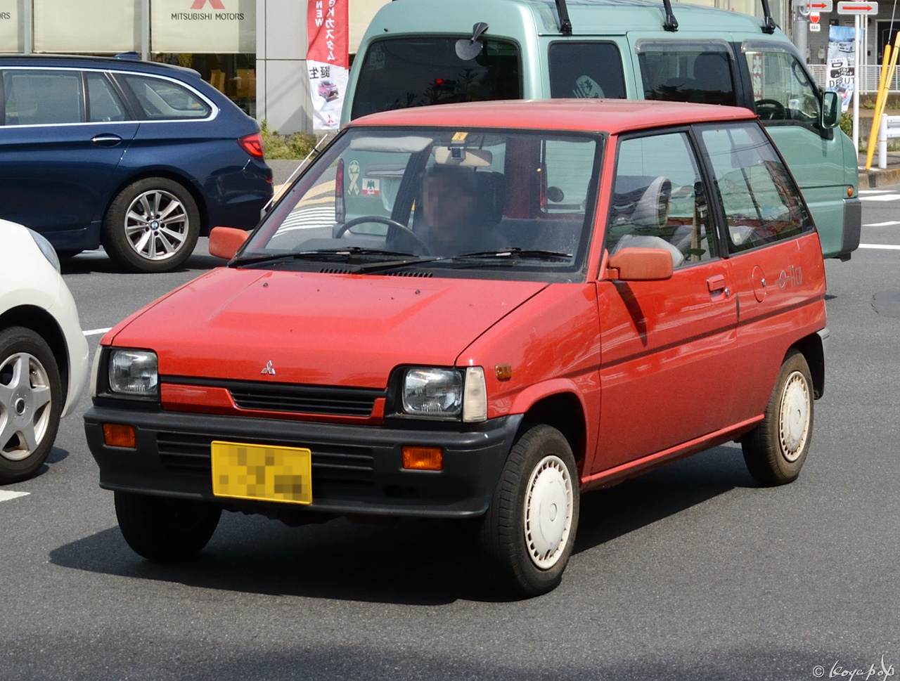 三菱 ミニキャブ デリカ ミニカ 技術書 1983、1984年 車の歴史
