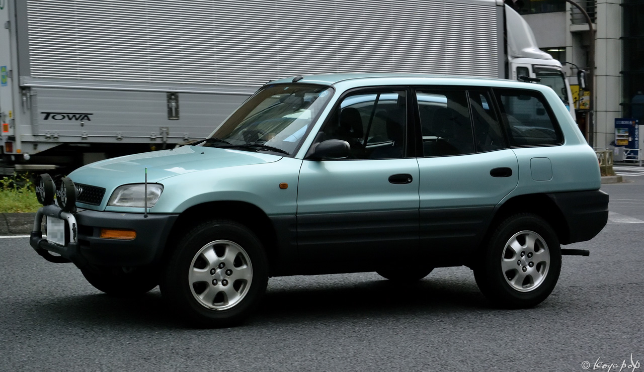 Toyota Rav4 1995 新時代のクロカンを目指したトヨタ Rav4の5ドアモデル Beautiful Cars Of The 60s 1 Toyota Rav4 1995 新時代のクロカンを目指したトヨタ Rav4の5ドアモデル Beautiful Cars Of The 60s 1