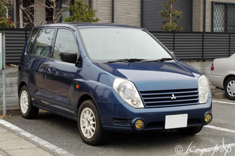 Mitsubishi mirage dingo 1999