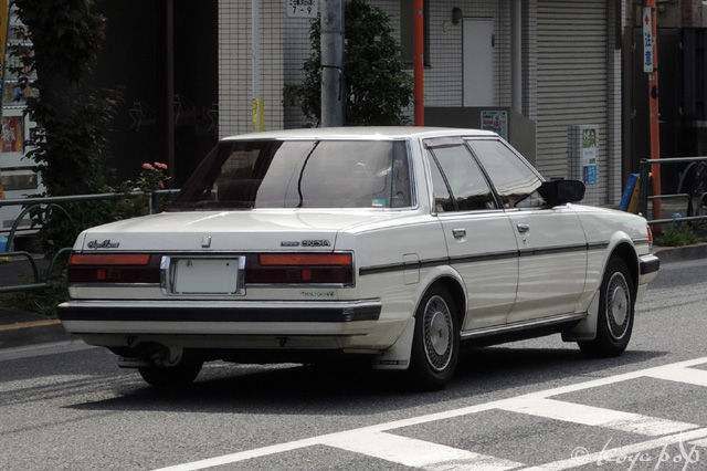 Toyota crown cresta