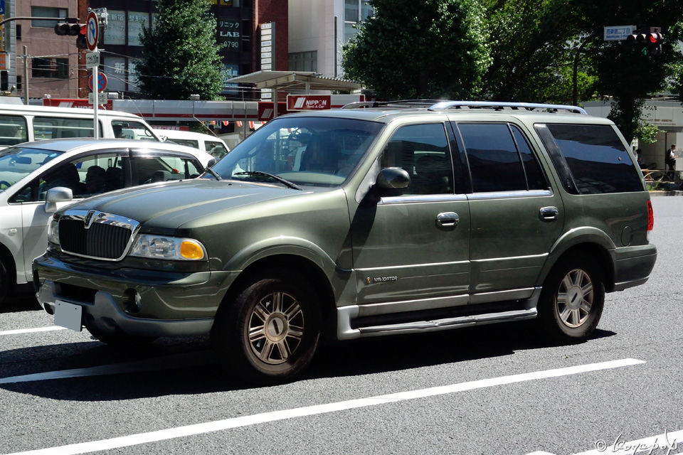 Lincoln Navigator 1998- 大ヒットとなった初代のリンカーン