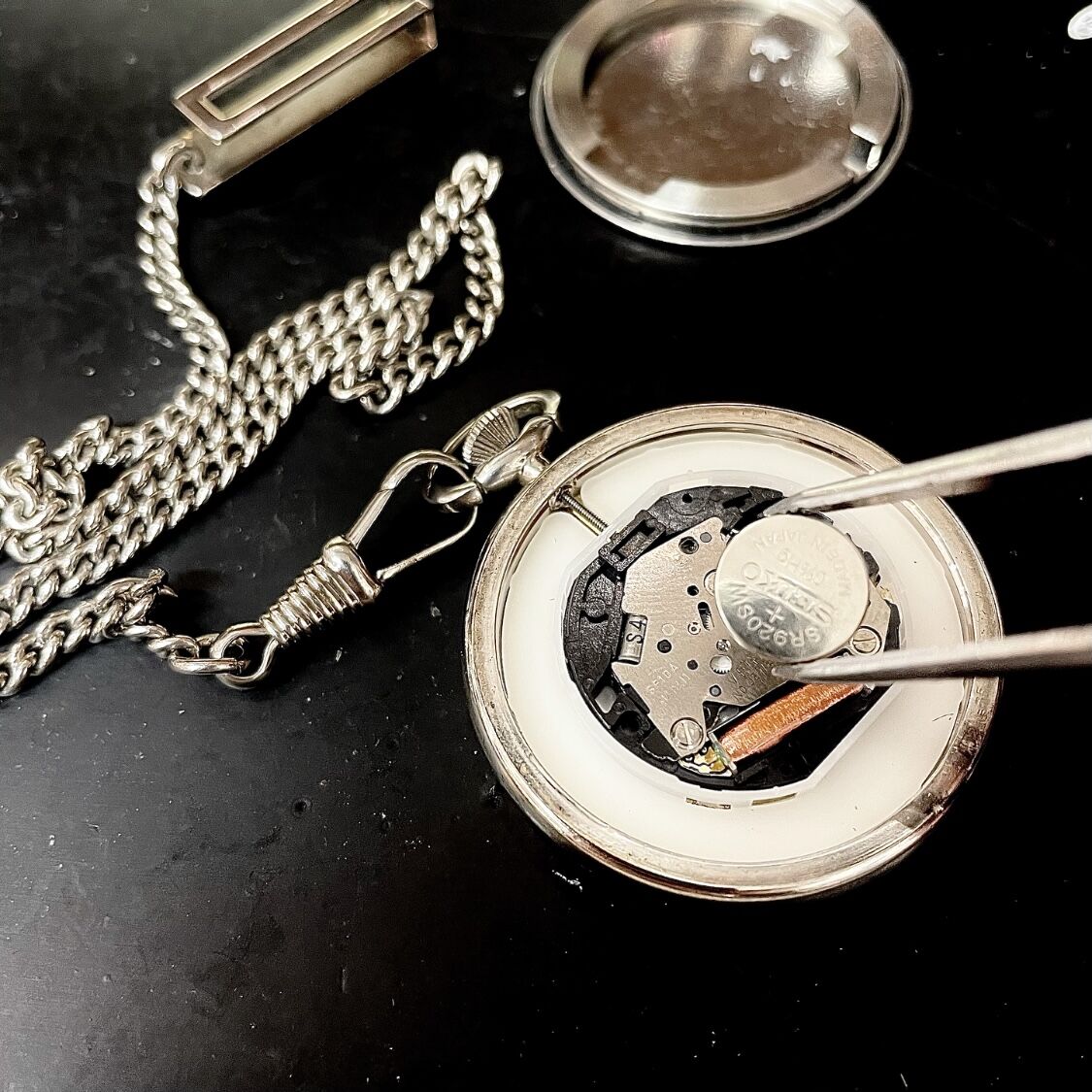 懐中時計などの電池交換も、時計のkoyoへ。 : 1950年創業 Koyo 大阪