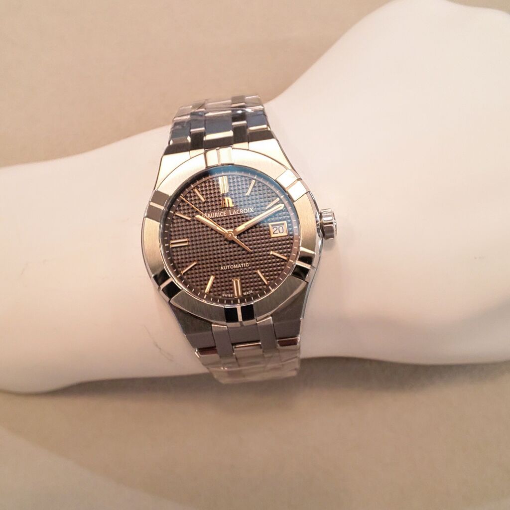 モーリスラクロア アイコン オートマティック 42mm/39mm揃ってます