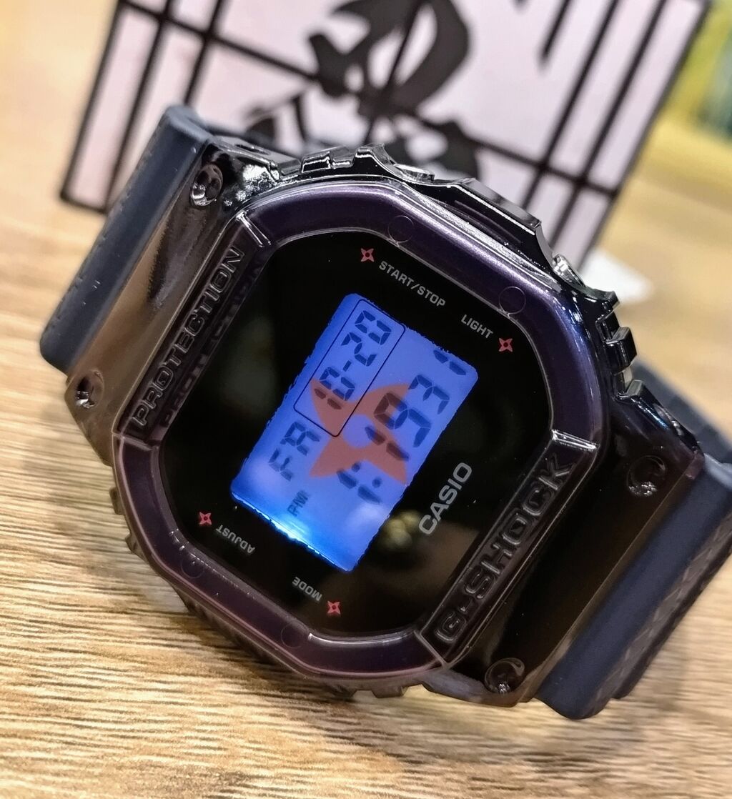 g-shock カスタム　ブラックダイヤモンド風装飾 G-SHOCK CASIO 腕時計 ダイヤモンド風装飾 G-SHOCK ダイヤモンド装飾