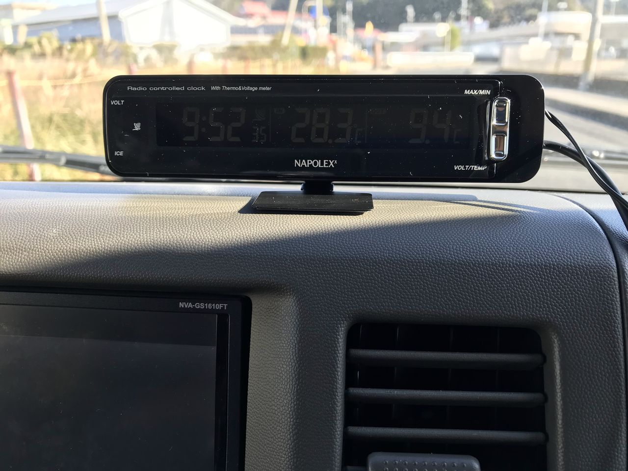 愛車エブリワゴンにナポレックスの電波時計 温度計 電圧計を取り付けてみた Kozarunopapaのblog