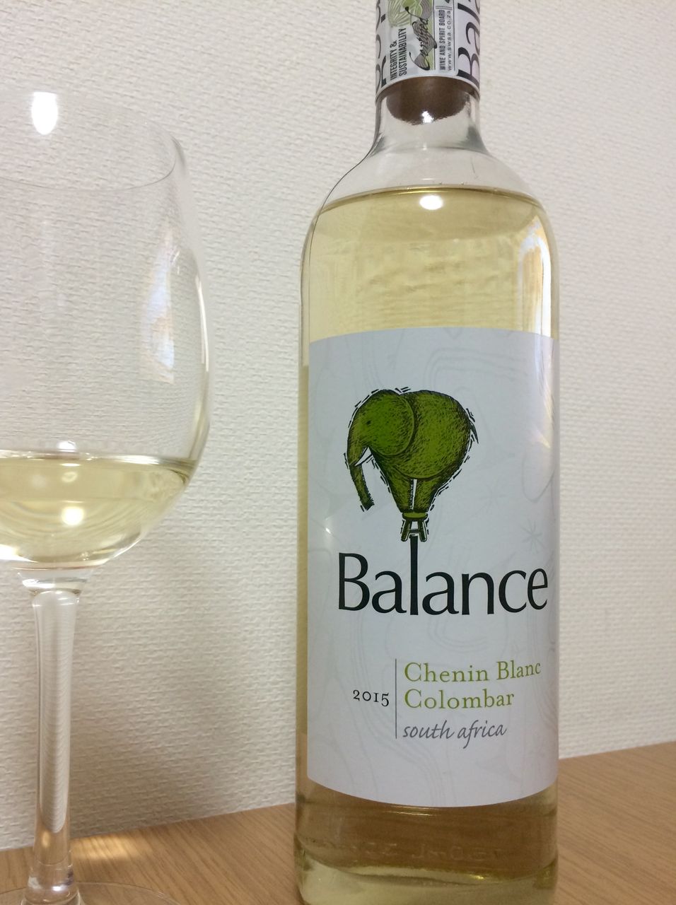 カルディの 象ラベル 白ワイン バランス シュナンブランコロンバール 15を飲む Kozeのワインブログ