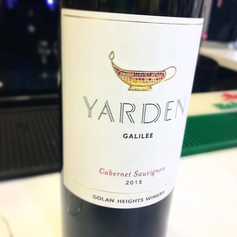 52882463-DA77-4907-94A4-42A9273C31F2