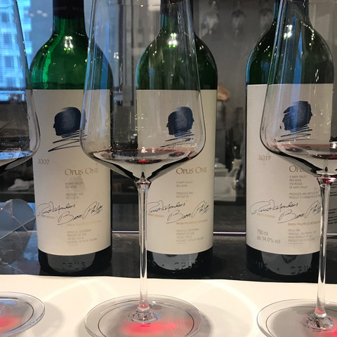 4BD872E9-6DDF-4F16-959C-6361831E5CE6