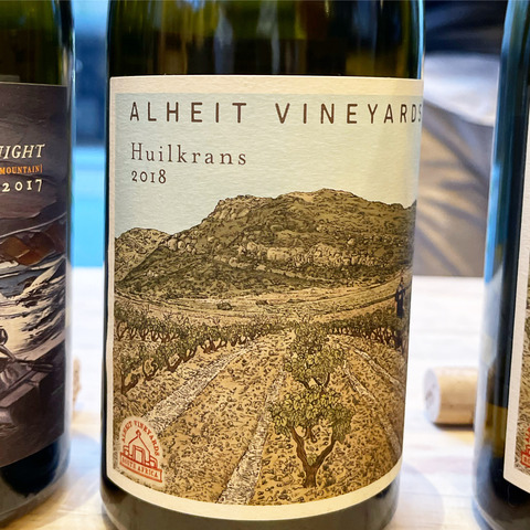 7ED16F52-24B3-4504-939A-676D5E8FAD95