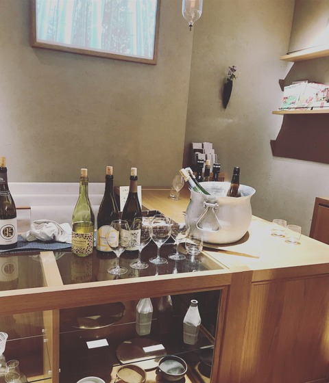 C5D8D073-0009-476D-8FB7-D08E3C0164BC