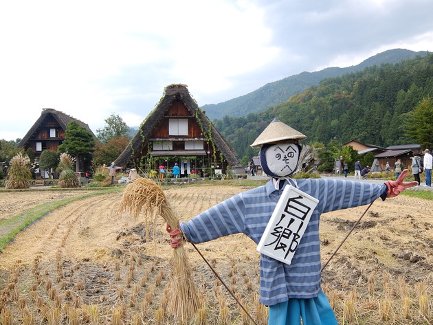 下呂から金沢行く途中に白川郷に寄ってみた。