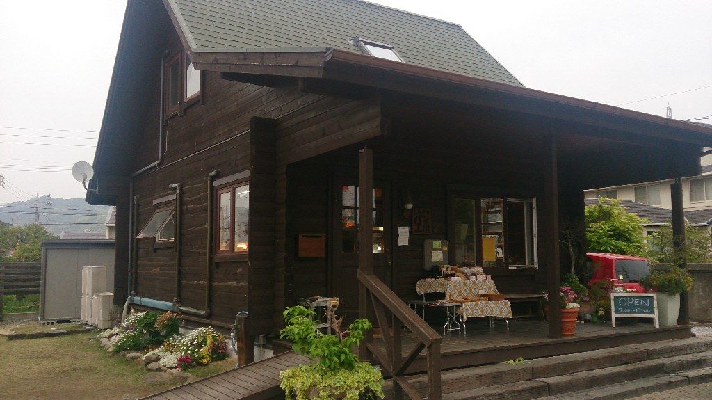 こんがりパン工房 抹茶とホワイトチョコのマフィン かえる通信 山口 静岡食べ歩き日誌