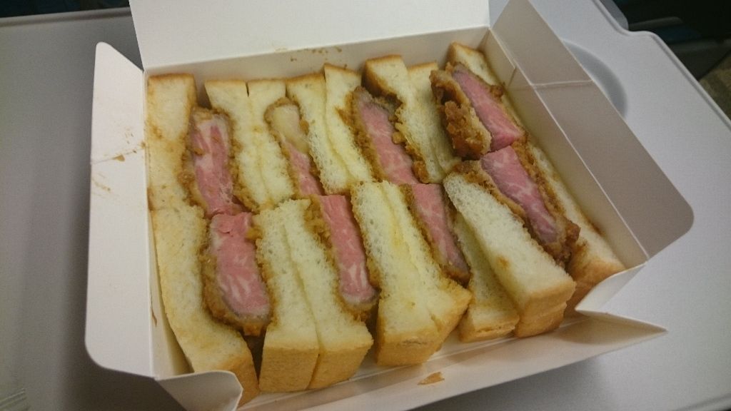 Nick 新神戸駅店 神戸ローストビーフカツサンドイッチ かえる通信 山口 静岡食べ歩き日誌 Nick 新神戸駅店 神戸ローストビーフカツサンドイッチ かえる通信 山口 静岡食べ歩き日誌