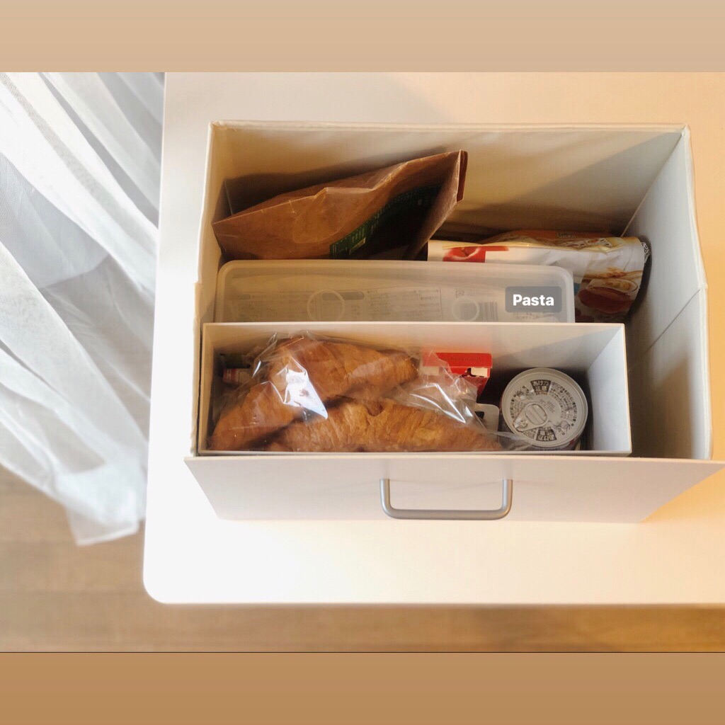 キッチン 食品ストックと調味料の収納 おうちは小さな宝箱