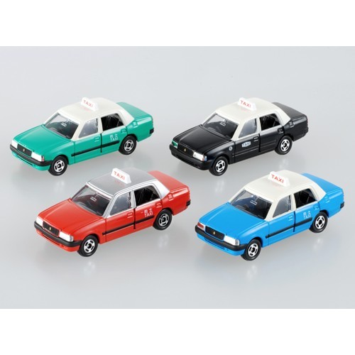 １ ２００８年に香港仕様車の外観がクラウンセダンに準じたものに変更され トミカとして４台セットが発売 アジアンタクシーコレクション ミニカー１ ４ いつかはクラウン トヨタ クラウンの世界