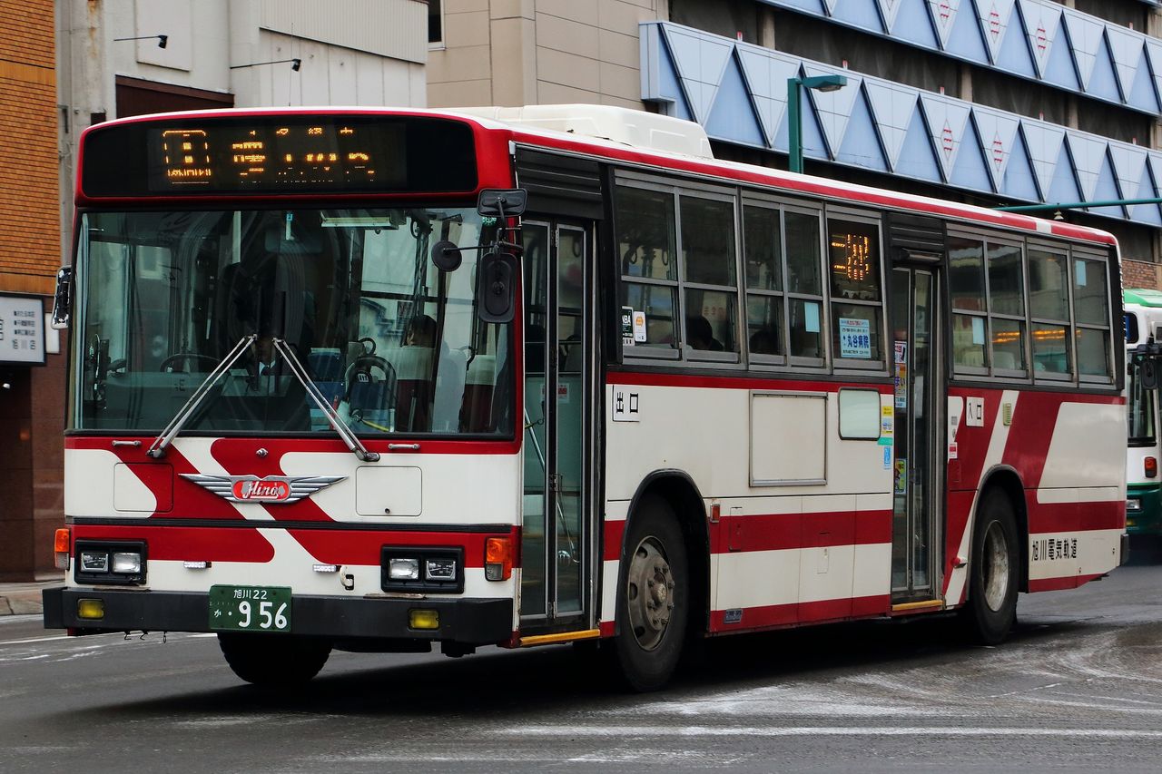 旭川電気軌道 旭川22か 9 56 全国バス巡り備忘録