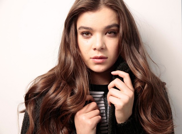 635839273725982946-225592095_Hailee%20Steinfeld