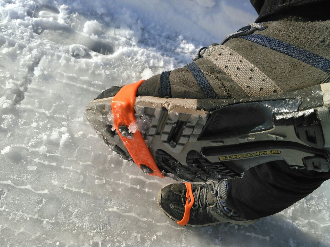 レビュー：凍結・雪道の転倒対策！靴に付ける滑り止め NORDIC GRIP (ノルディックグリップ) “ミニ” : 絶対にマネをしてはいけない山歩き。