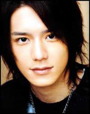 滝沢秀明 たきざわ ひであき のプロフィール 山ｐ 山下智久 優しさをドラマで見ていると元気になる