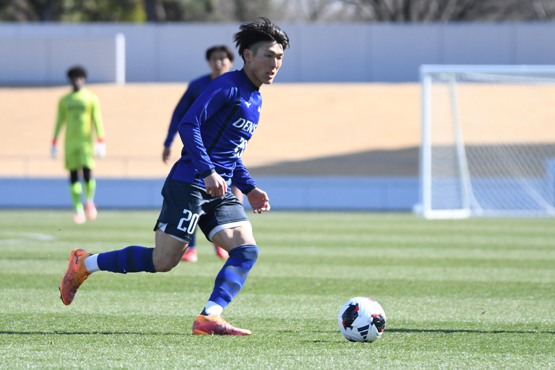 サッカー部】全日本大学選抜が接戦をモノにしU-19J選抜に勝利！伊藤翼